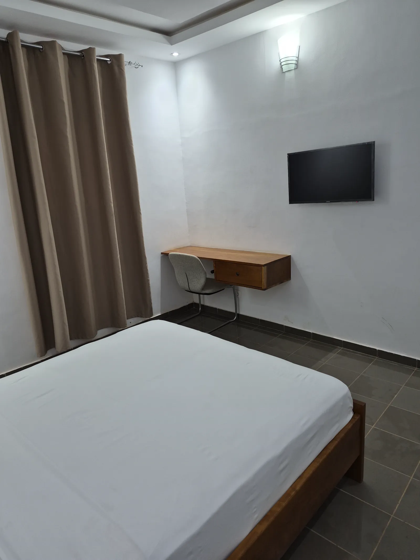 Standard A — Dehaly Hôtel, Daloa
